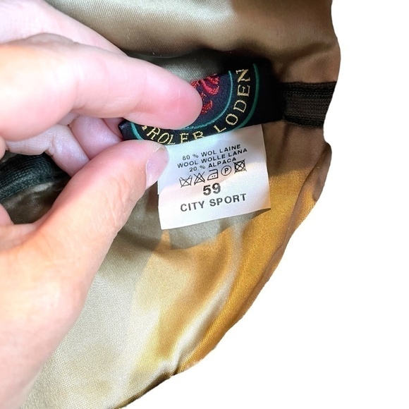 VINTAGE Wool Alpaca Plaid Hat 🤍 - Picture 10 of 11